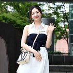 레드벨벳 크러쉬 조이, <b>상냥</b>하게 인사 [포토엔HD]