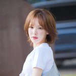 레드벨벳 웬디, ‘<b>혼문</b>…지켜야겠지?’ (웬디의 영스트리트 출근길)...