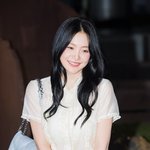 만날 생각에 수줍수줍림’ (웬디의 영스트리트 출근길) [<b>HD</b>포토]