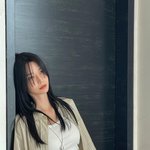 긴 여름 끝자락의 시선”…권나라, 고요한 오후→<b>여운</b> 남긴 셀카