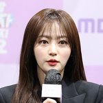 [<b>POP</b>이슈]송하윤, 학폭 논란 1년만 재점화‥“강제전학 맞아”VS“사실무근”