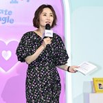 <b>MC</b> 박경림, 화사한 의상으로 진행 [포토엔HD]