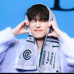 머리에 뭘 두르면 미치게 깜찍해지는 <b>밴드</b><b>맨</b>