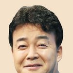 [단독] ‘농약통 요리 논란’ 백종원 “정부 인증 받았다”… 식약처는...