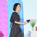 <b>MC</b> 박경림, 화사한 드레스와 ‘핑크 하이힐’ [포토엔HD]