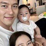 손예진현빈아들 가족사진 공개한 팬, 정체는 <b>AI</b>? “손 어색·팔...