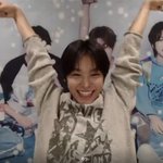 일본가서 미안하다고 ㅈㄴ 사과하고<b>다님</b>