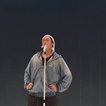 이도현, 5살 연상 女배우 이래서 반했나…오사카서 드러난 <b>소년미</b>