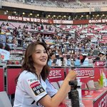 김동완과 핑크빛' 유인영, 41세 미모 안 믿기는 유월한 유전자