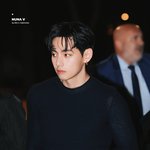 뷔 <b>주사위</b>666폼미쳤네