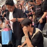 지수가 제이홉 <b>초대</b>했냐