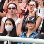 블핑콘에 트와 <b>레벨</b> 같이 있는 짤 개웃김