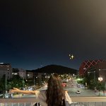 “덥당 힘<b>내장</b>”…신은수, 한여름 밤 도심→여운 가득한 뒷모습