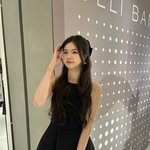 “이 순간을 담아”…홍예지, 단정한 미소→도회적 분위기