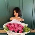 한혜연, 46kg의 시선강탈 몸매…꽃다발 뒤 '쏙' [<b>MD</b>스타]