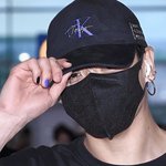 오 정국윈터 <b>네일</b>캠페인 했네