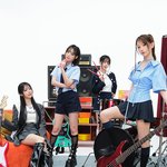 <b>qwer</b> 요새 잘나가긴 하네