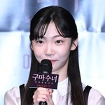 ‘<b>폭싹</b>’ 어린 아이유 김태연 “주변에서 알아봐 부끄럽다”