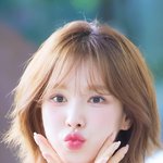 체리 입술이 굉장하다’ (웬디의 영스트리트 출근길) [<b>HD</b>포토]