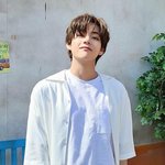 방탄소년단 <b>뷔</b>, 호날두·메시와 나란히..'<b>전</b> 세계에서 가장 영향력...