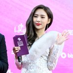 하반신 노출 드레스 입은 이유 “살기 위한 <b>몸부림</b>”(노빠꾸조현영)