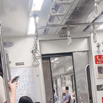 [어케생각해] 자리 많은데 노약<b>자석</b> 앉는 이유는 뭐임?