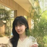 “<b>초여름</b> 햇살 머금은 미소”…채원빈, 싱그런 설렘→청량 아름다움