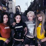 블핑 뛰어 3년<b>만</b>에 단체 사진 떴다