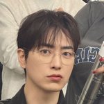 마흔 넘어서 이런 사진 찍히는 것도 재능이다