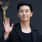 [단독] 박서준 '사냥개들2' 뜬다…우도환·김주환 감독과 특급 <b>의리</b>