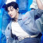 청청패션 보려다 1초 만에 잊히는 얼굴