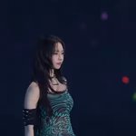 <b>여돌</b>은  입고싶은옷 못입음?