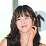 에이핑크 윤보미, <b>테러</b> 협박 피해 고백 "스토킹은 정신적 살인"...