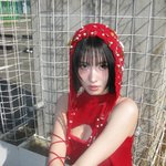 <b>모모</b>, 인형 같은 비주얼+완벽 몸매…‘글래머 여신’ 등극