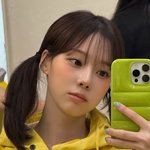 <b>윈터</b> 나연 커플 폰케이스네