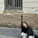 “그리고 <b>시차</b>에 조금 시달린 나”…노윤서, 여름 거리 위→멍한 표정...