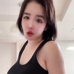 박봄, 이번엔 무보정 볼륨 몸매…무대 아닌 집에서 노래까지 '특급...