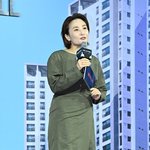 <b>MC</b> 박경림, ‘84제곱미터’ 진행 [포토엔HD]