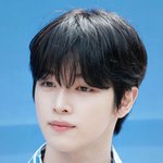 <b>성찬</b> 까글쓰는애들아