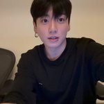 전정국 10년전이나 지금이나 별로 차이없는듯