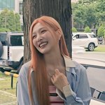 오늘자 조이머리 금발 <b>염색</b> 함 ㅋ