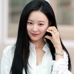 김지원 '예쁜 볼<b>하트</b>'[포토]