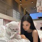 [댓글부탁해] 에스파 닝닝, CG 뚫고 나온 듯한 비주얼...인형이...