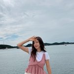 [드루와] “여름 바다를 닮은 미소”…박한별, 청량한 순간→여유...