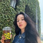 블랙핑크 지수 <b>LA</b> 청순 데님룩...“날씨 좋은 날에”