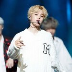 방탄 M!countdown <b>DNA</b> 무대 지민