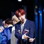 방탄 M!countdown <b>DNA</b> 무대 제이홉