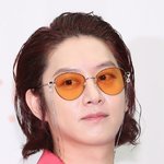 '슈주 20주년' 김희철 "맨 뒤에서 멤버들 궁뎅이 보고 있는게...