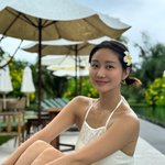 한그루, 수영복 입고 탄탄한 몸매..<b>화사</b>한 미모