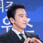 ‘제 여자친구가 이선빈입니다…<b>뿌듯</b>’ (청룡시리즈어워즈 레드카펫)...